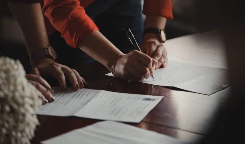 What Aspiring Entrepreneurs Need to Know About Getting Licenced as a Small Business Owner cover
